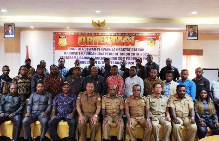 Tingkatkan Kualitas 30 anggota DPRD Puncak Jaya Ikut Orentasi